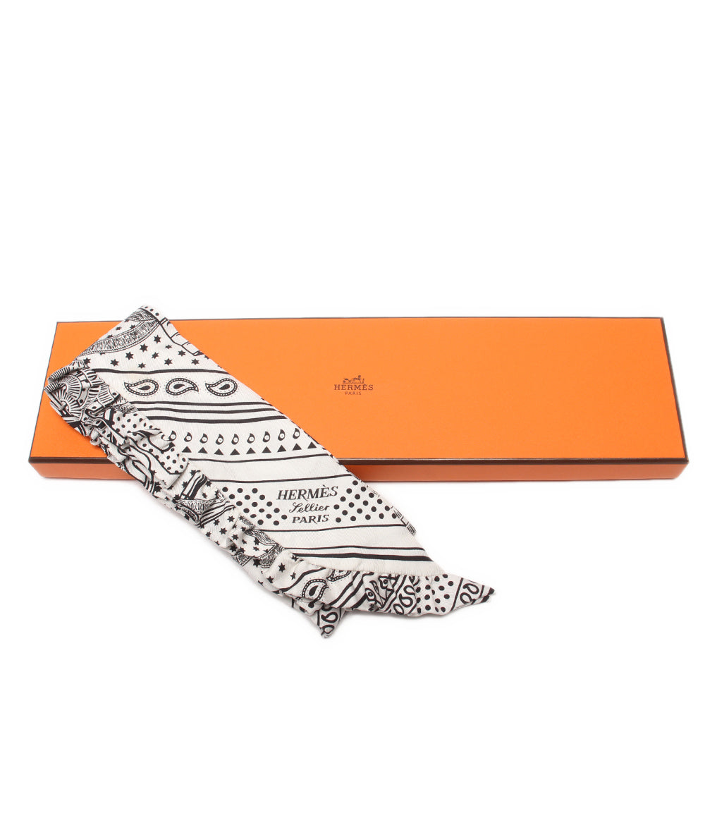 美品 HERMES スカーフ シルク100% ツイリー EPERON DOR BANDANA エプロンドール バンダナ レディース エルメス