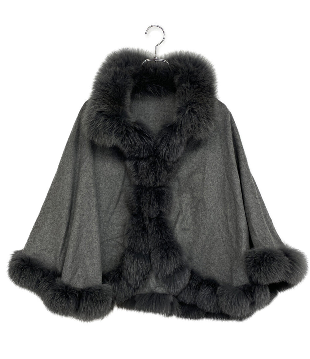 美品 SAGA FURS サガファーズ ポンチョ グレー系 J-6337 レディース SIZE M-L