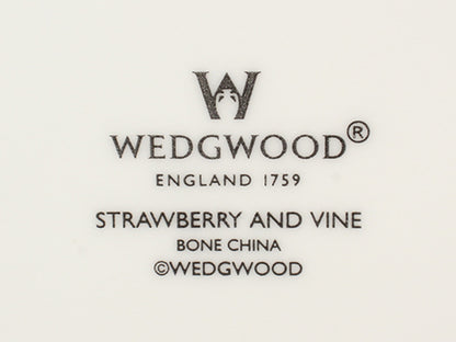 美品 WEDGWOOD プレート 大皿 29cm ストロベリー&バイン ウェッジウッド